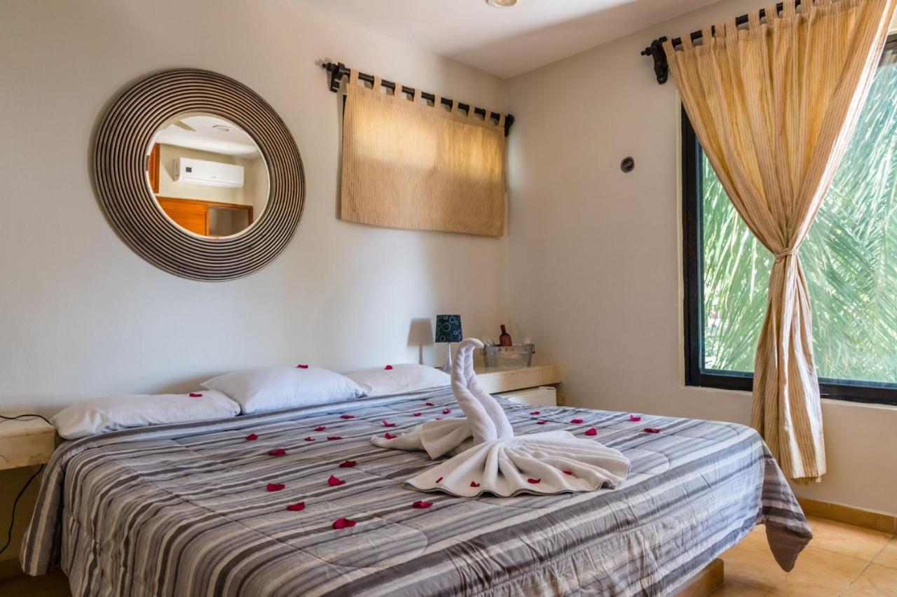 Moonshine Hotel Плайя-дель-Кармен Екстер'єр фото